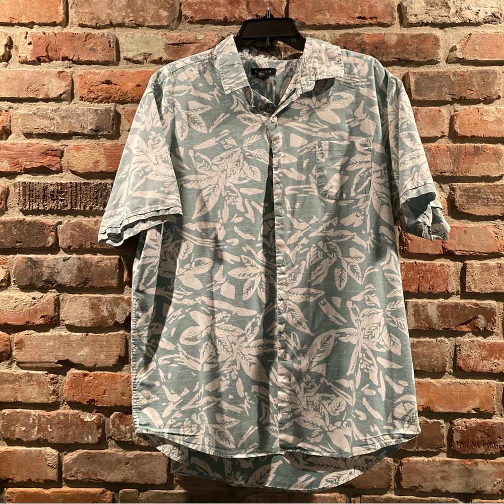 Men’s Van Heusen Short Sleeve Shirt XL